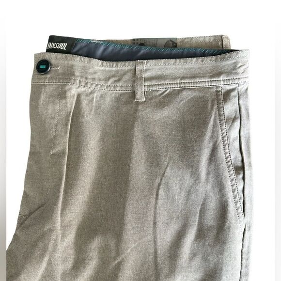 NWT LinkSoul Men’s Khaki Crosby Chino Pant Golf - Size 40” - Picture 6 of 9